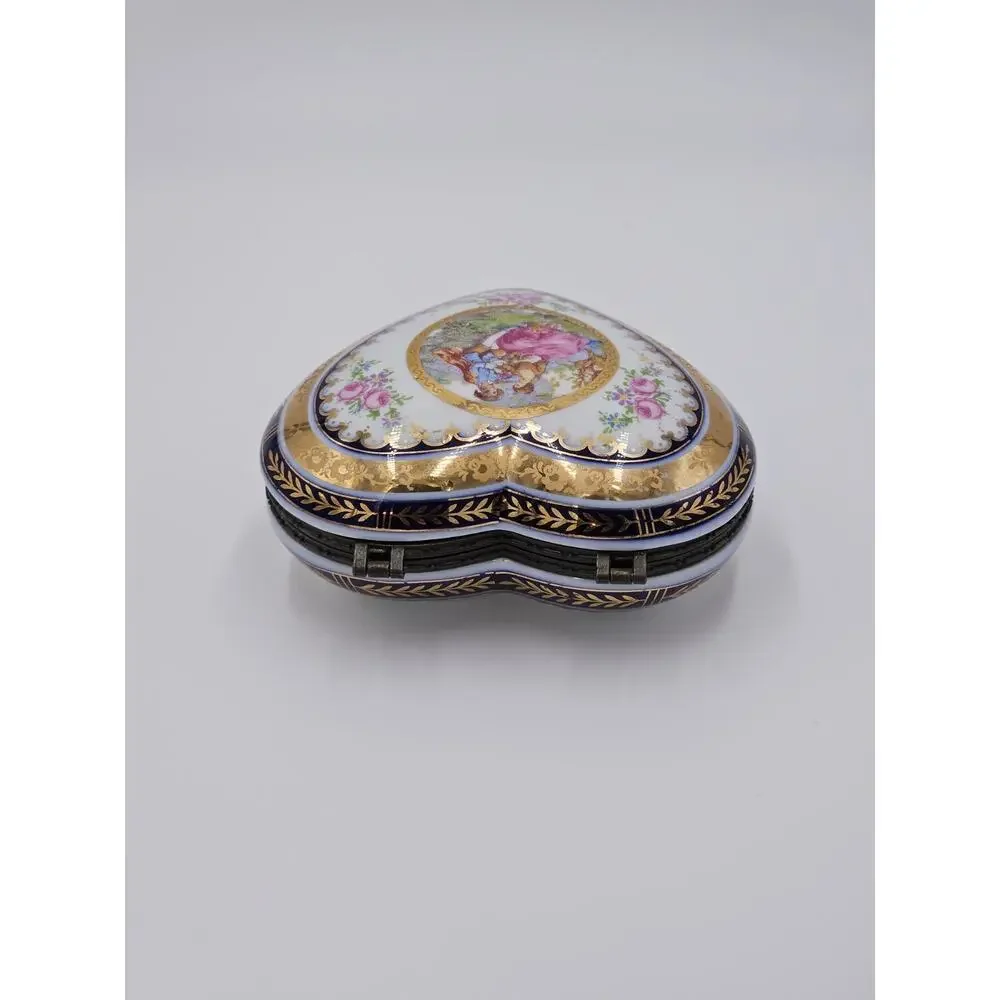 Limoges vtg hand